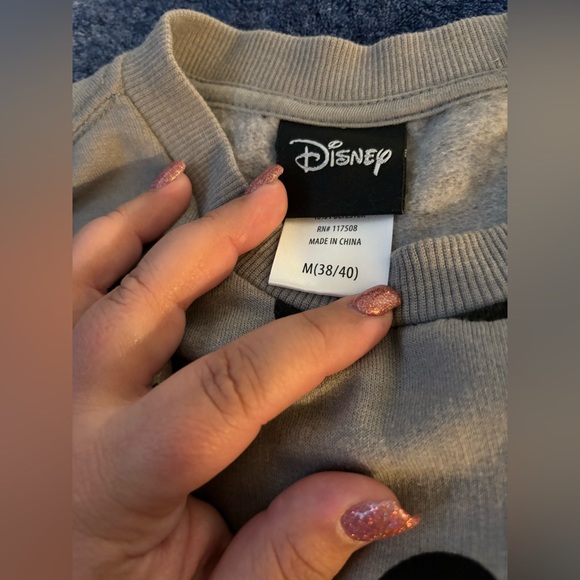 Disney Sweater - Picture 4 of 5